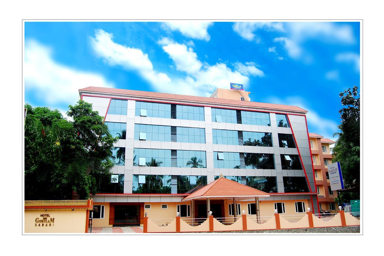 Sree Gokulam Sabari Hotel Chavakkad Exterior foto